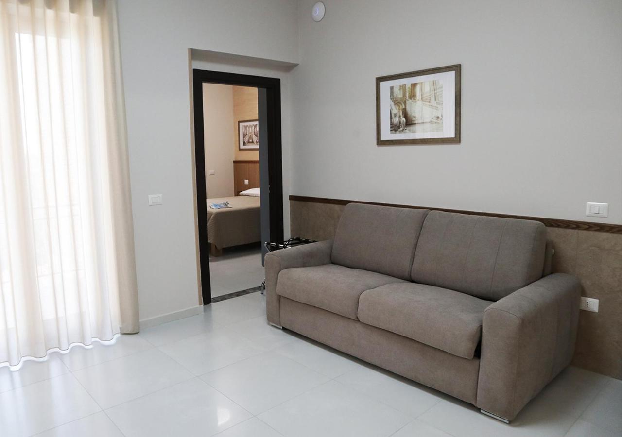 Residenza La Reggia Bed & Breakfast Caserta Exterior foto